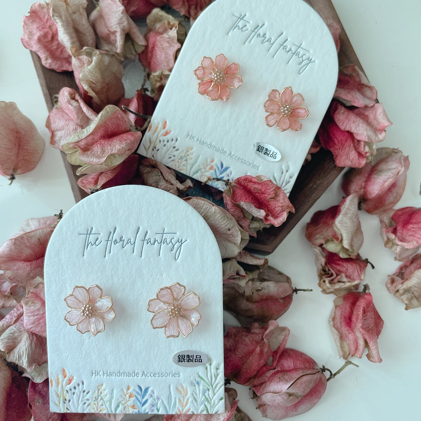 | DE31   ℂ𝕆𝕊𝕄𝕆𝕊 | 波斯菊耳環